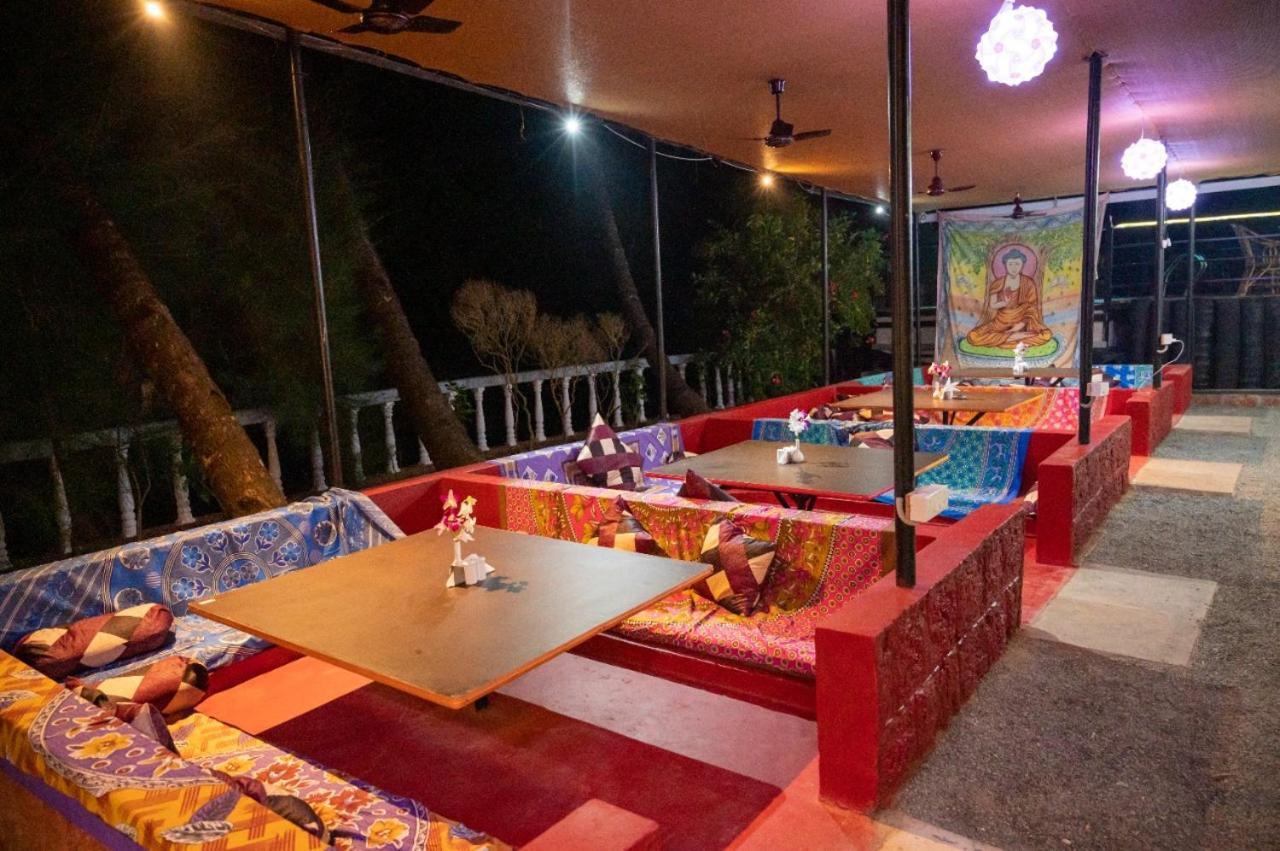 Royal Orbit Resort Agonda Exterior foto